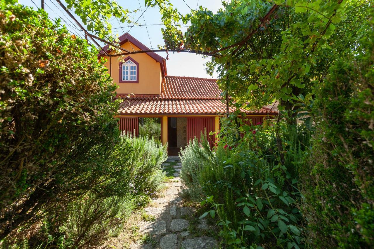 Casa Do Eido - Sustainable Living & Nature Experiences Geres Exterior photo