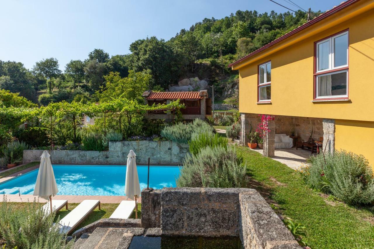 Casa Do Eido - Sustainable Living & Nature Experiences Geres Exterior photo