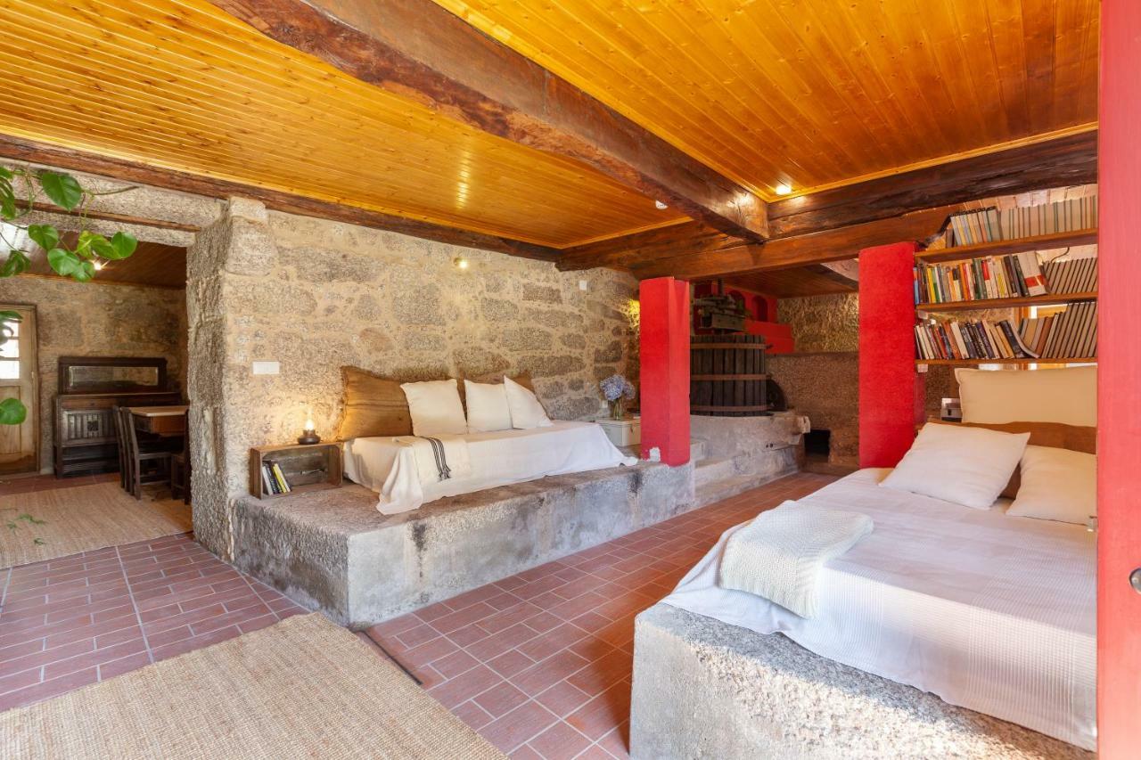 Casa Do Eido - Sustainable Living & Nature Experiences Geres Exterior photo